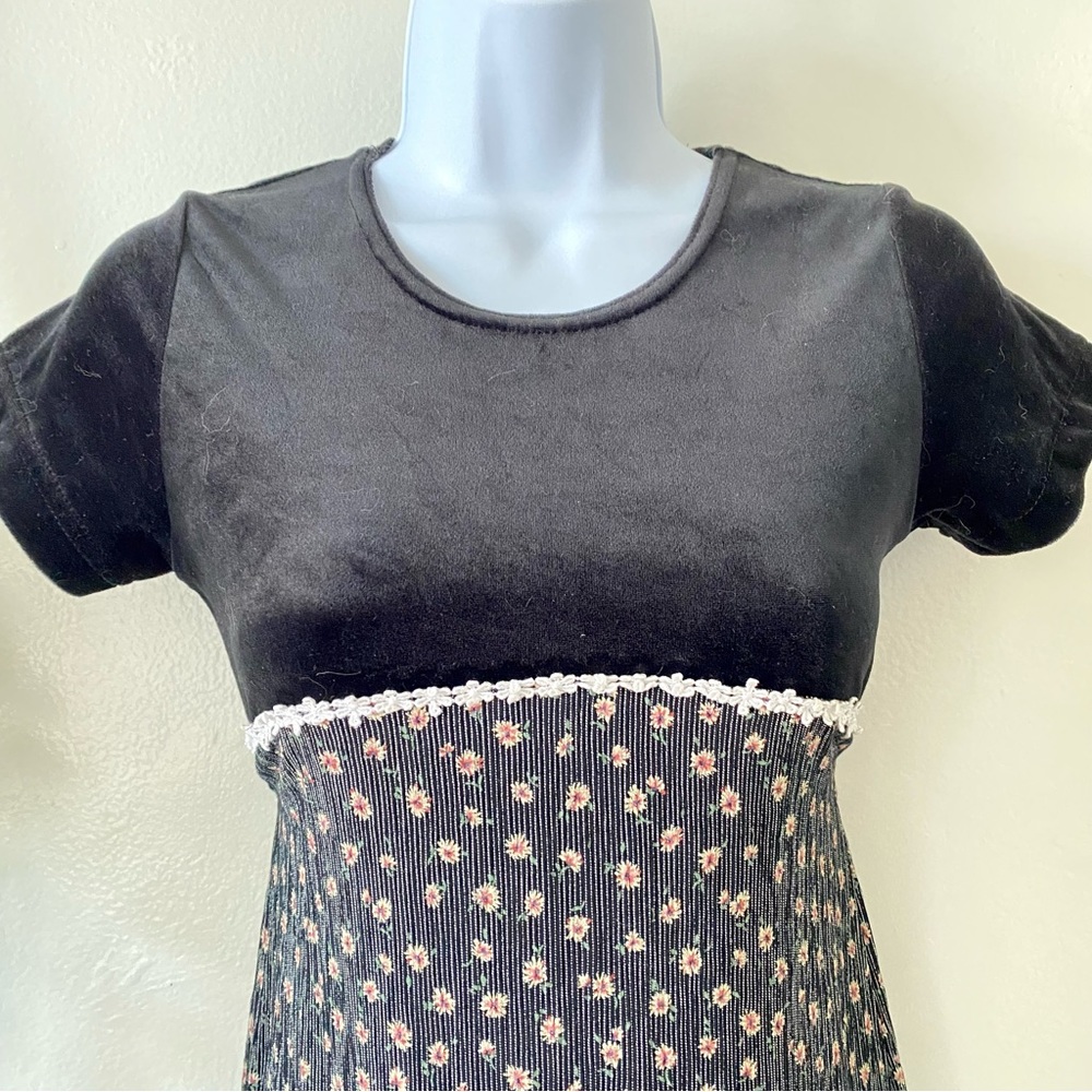 VTG 90's Dainty Grunge Twee Short Sleeve Velvet Heat Printed Daisy Midi Dress - Picture 10 of 11